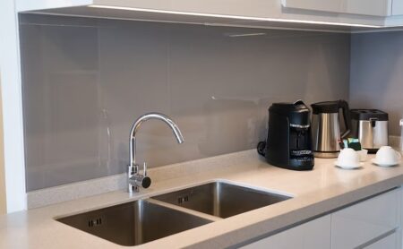 Buy Kitchen Sink Online at the Best Price in Dubai, UAE – 2025 Guide